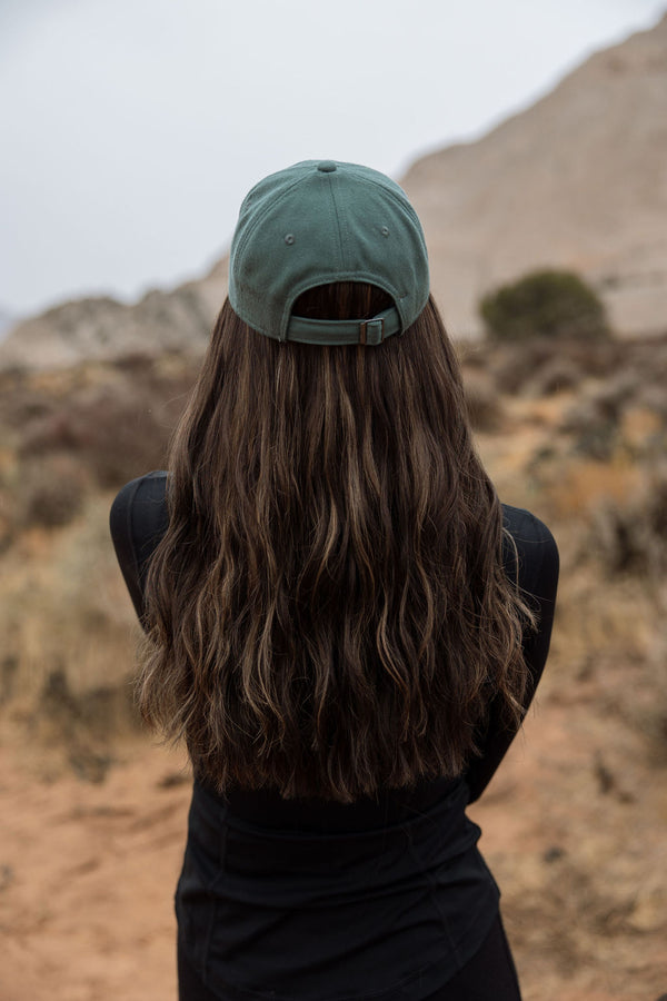 CLASSIC Mocha Wavy Hat Wig