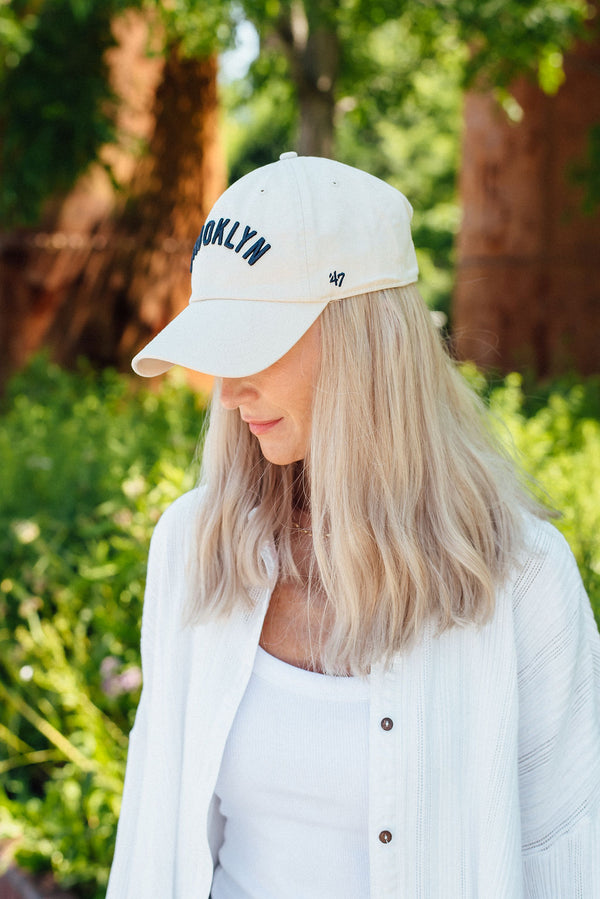 MIDI Butter Blonde Hat Wig