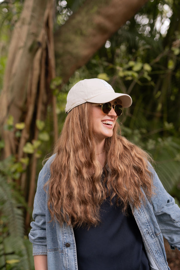 SUPER Bronde Wavy Hat Wig