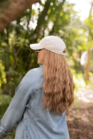 SUPER Bronde Wavy Hat Wig