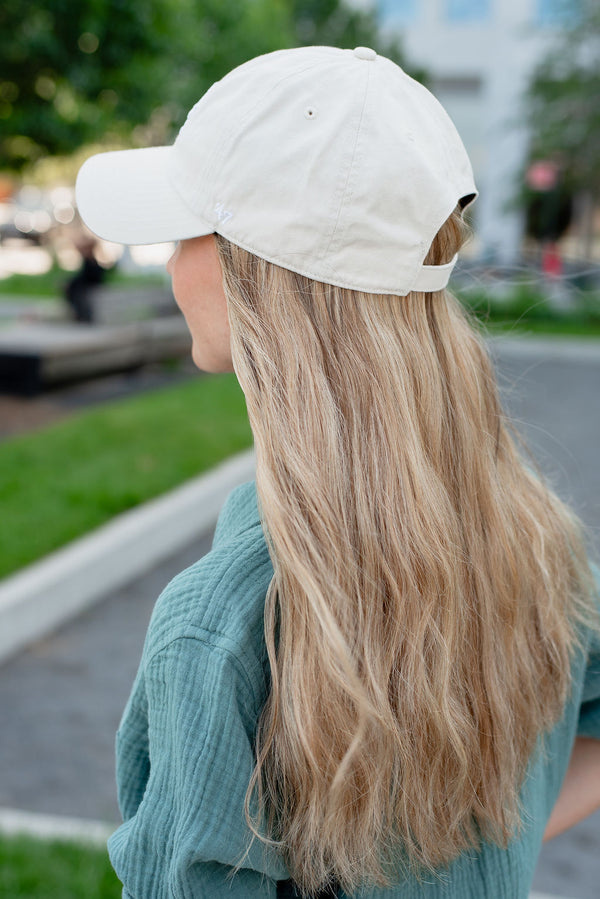 CLASSIC Sunkissed Light Wave Hat Wig